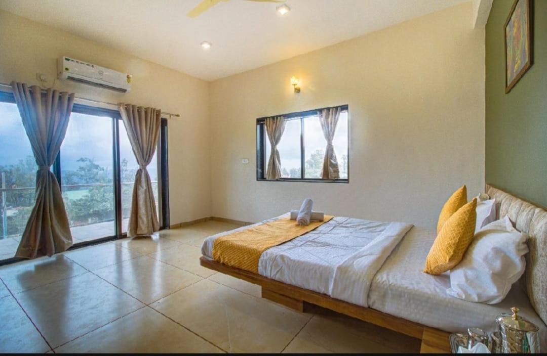 Ocean Crest Luxury Villa *